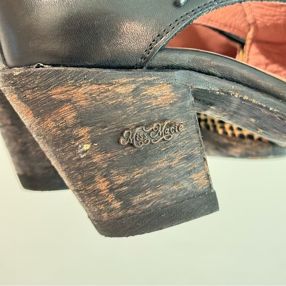 Miss Macie Wing & A Prayer Booties Size 7.5 - Picture 5 of 11